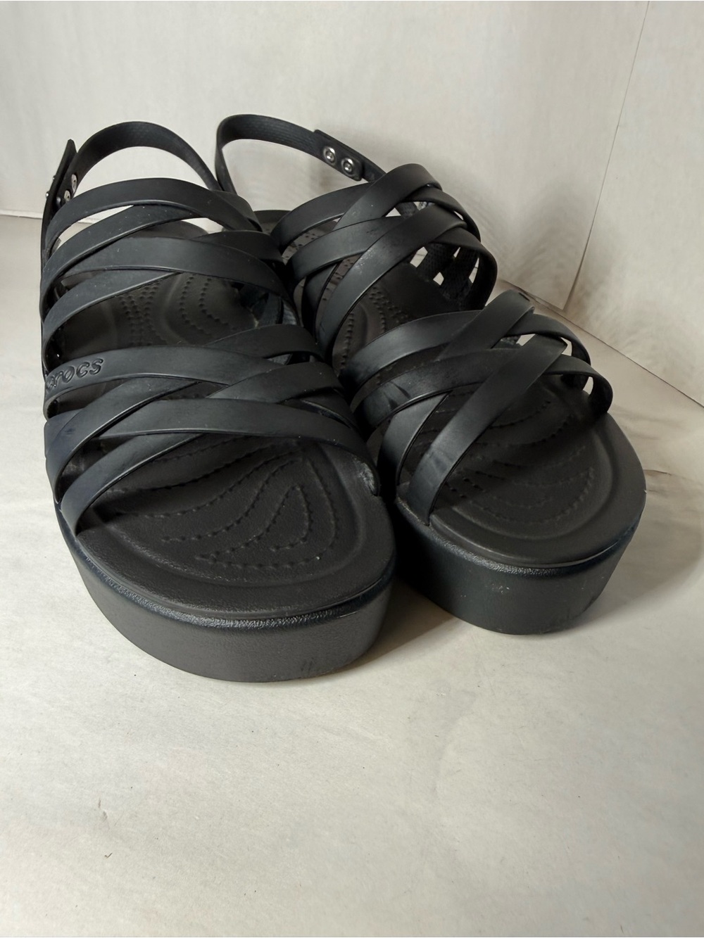 Crocs Literide Brooklyn Womens 8 Platform Wedge Black Casual Comfort Strappy - Picture 5 of 9